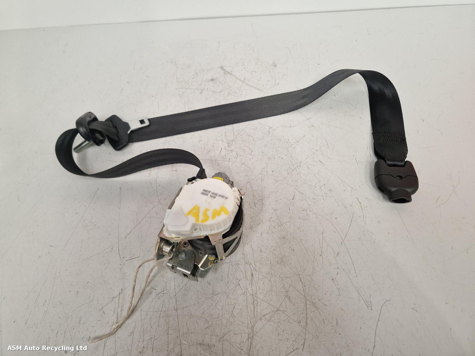 View Auto part Seat Belt Fiat 500 2016