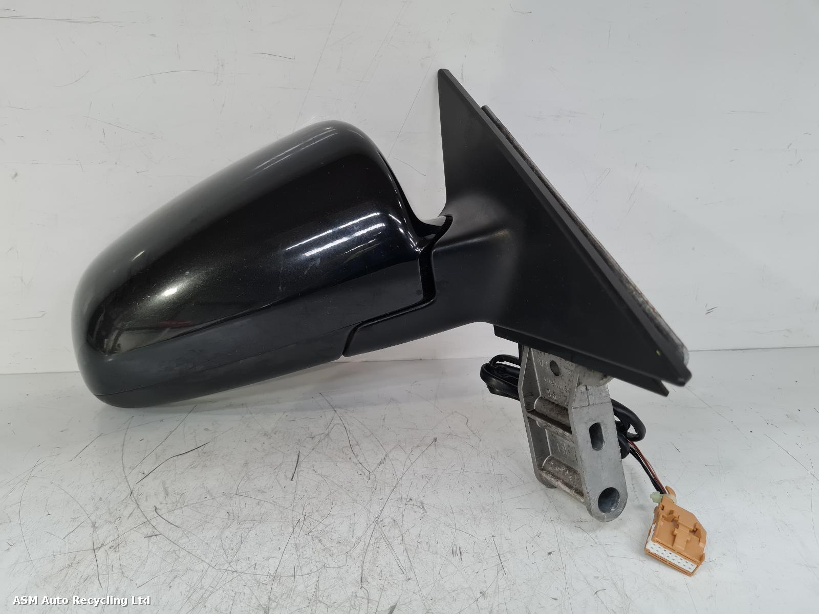 View Auto part R Door Mirror Audi A4 2008