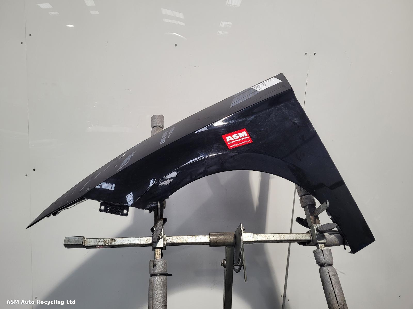 View Auto part L Wing Seat Leon 2020