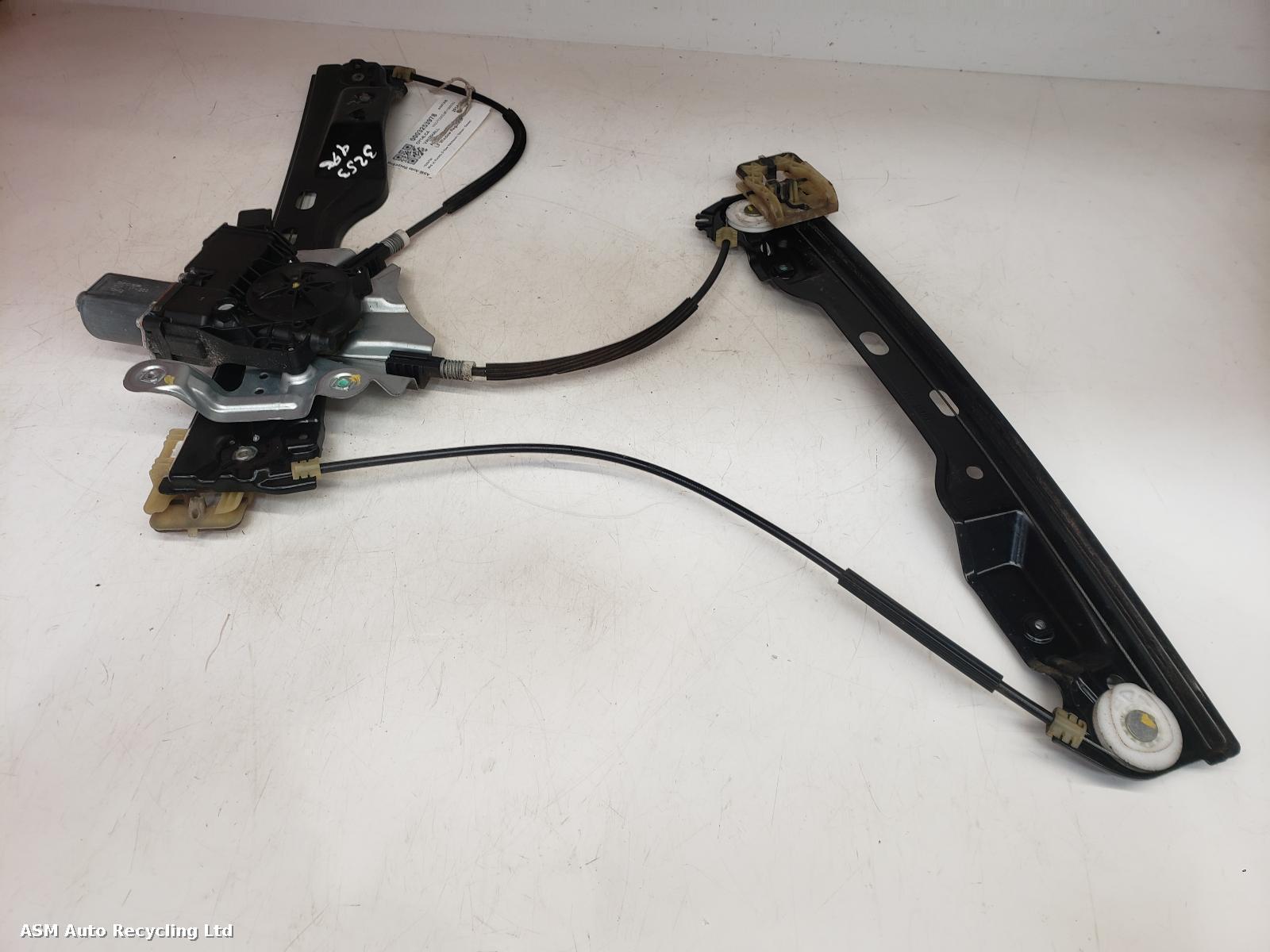 View Auto part LF Window Regulator Vauxhall Astra 2014