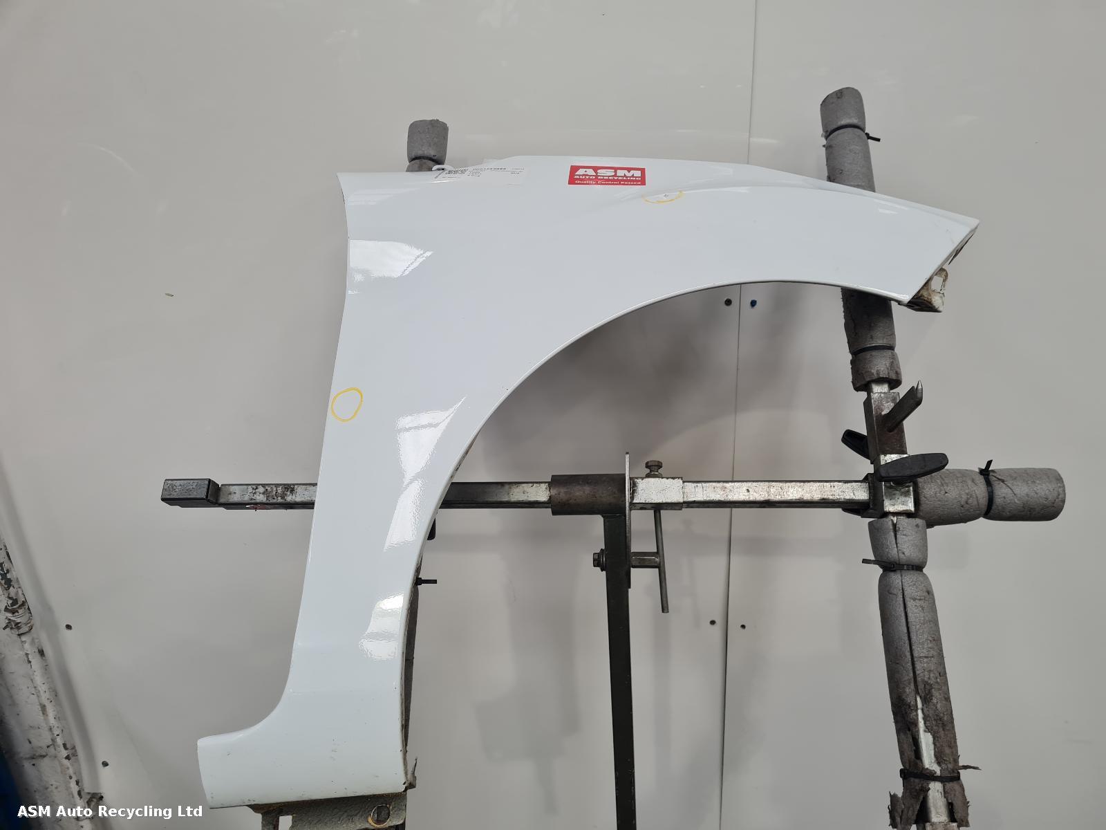 View Auto part R Wing Ford Fiesta 2010