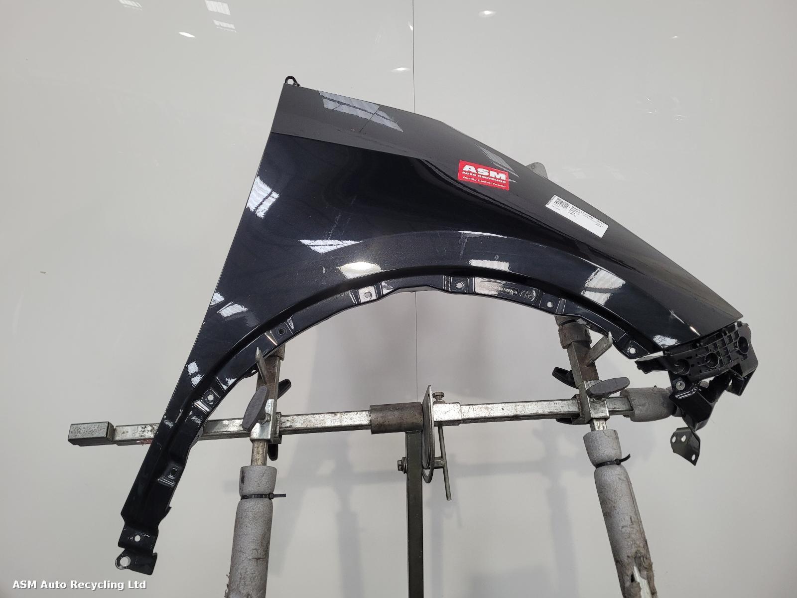 View Auto part R Wing Toyota C-hr 2024