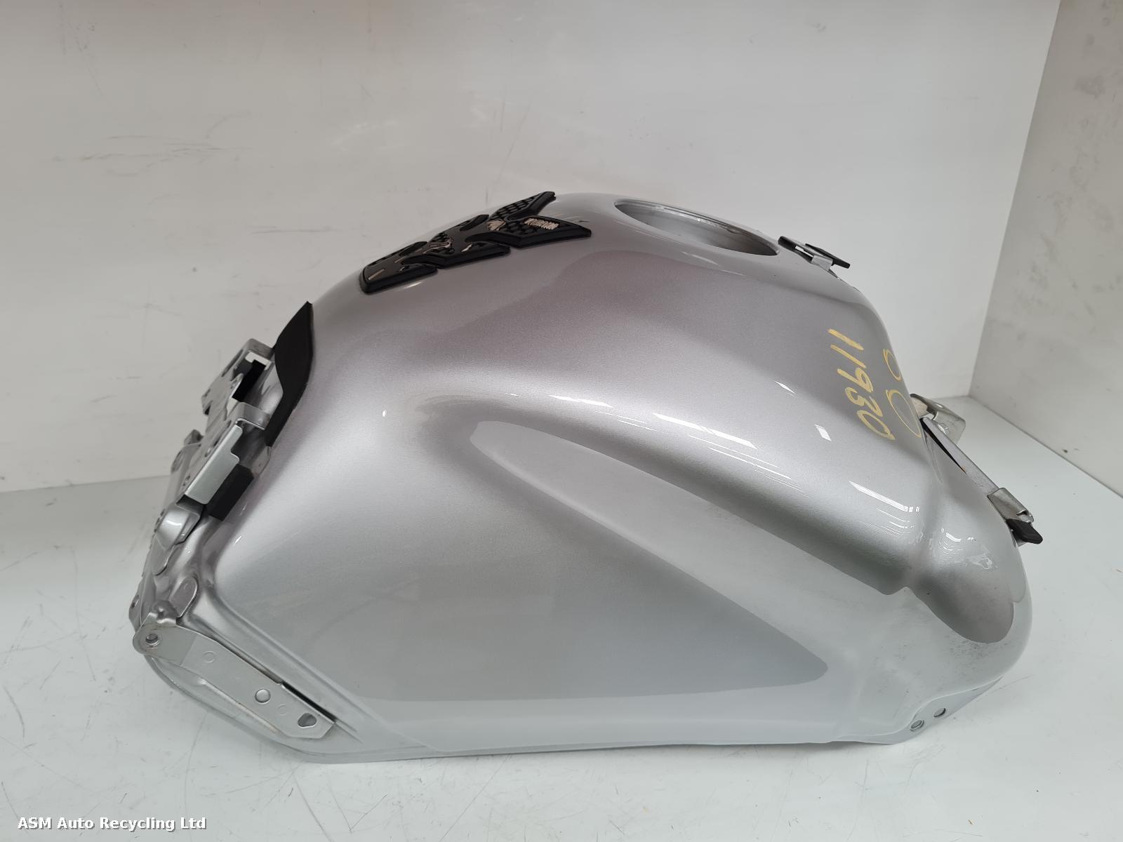 View Auto part Fuel Tank Yamaha Tracer 9 Gt 2022