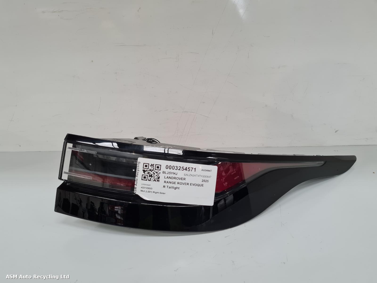 View Auto part R Taillight Land Rover Range Rover Evoque 2025