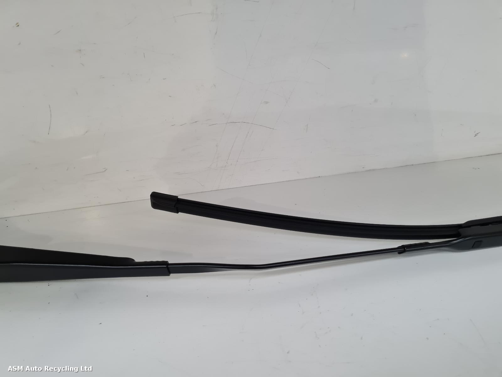 View Auto part Wiper Arm Land Rover Range Rover Evoque 2025