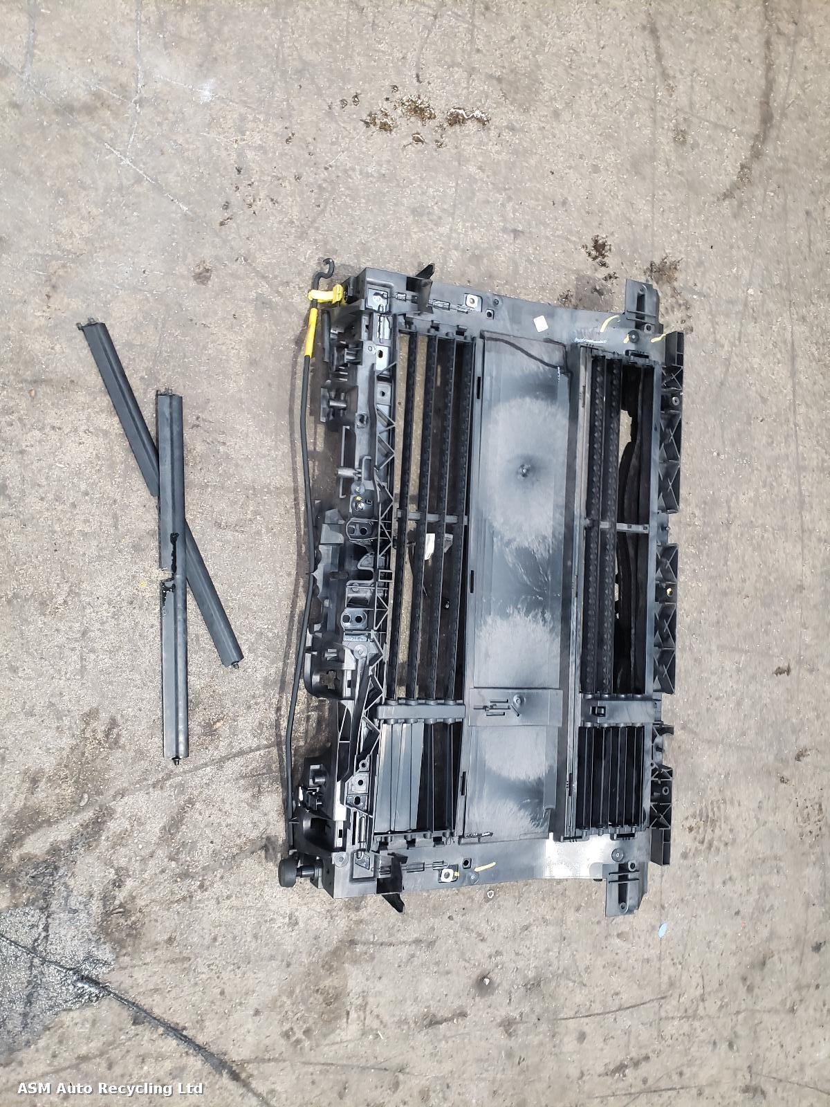View Auto part Front Panel Ford Fiesta 2018