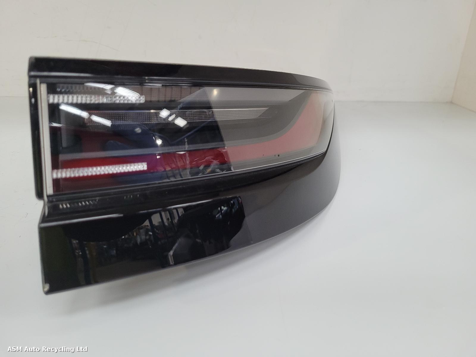 View Auto part R Taillight Land Rover Range Rover Evoque 2025
