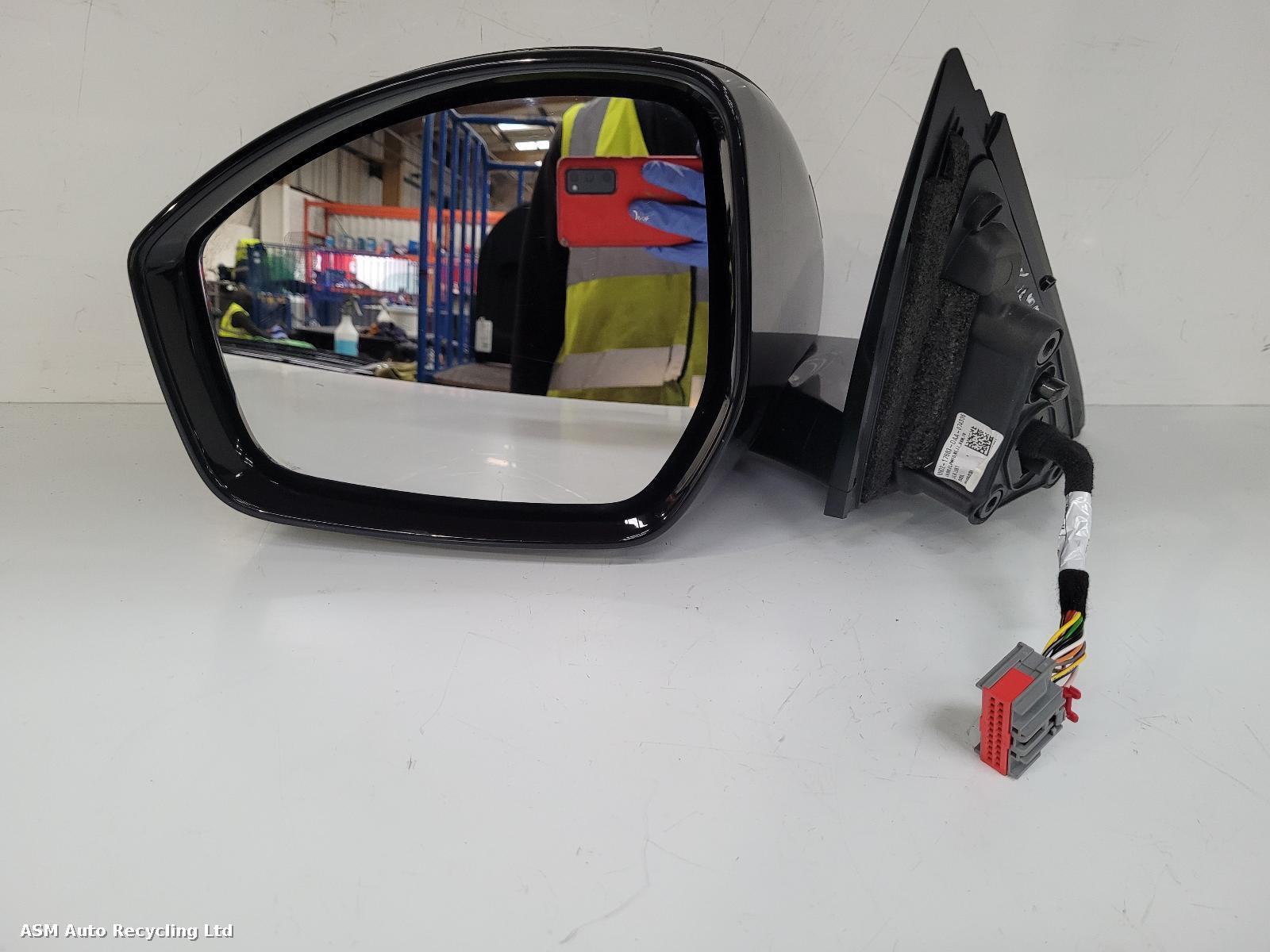 View Auto part L Door Mirror Land Rover Range Rover Evoque 2025