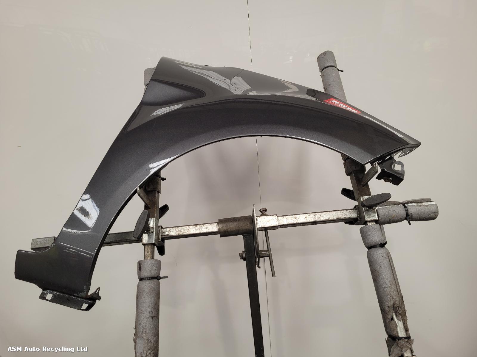 View Auto part R Wing Ford Fiesta 2017