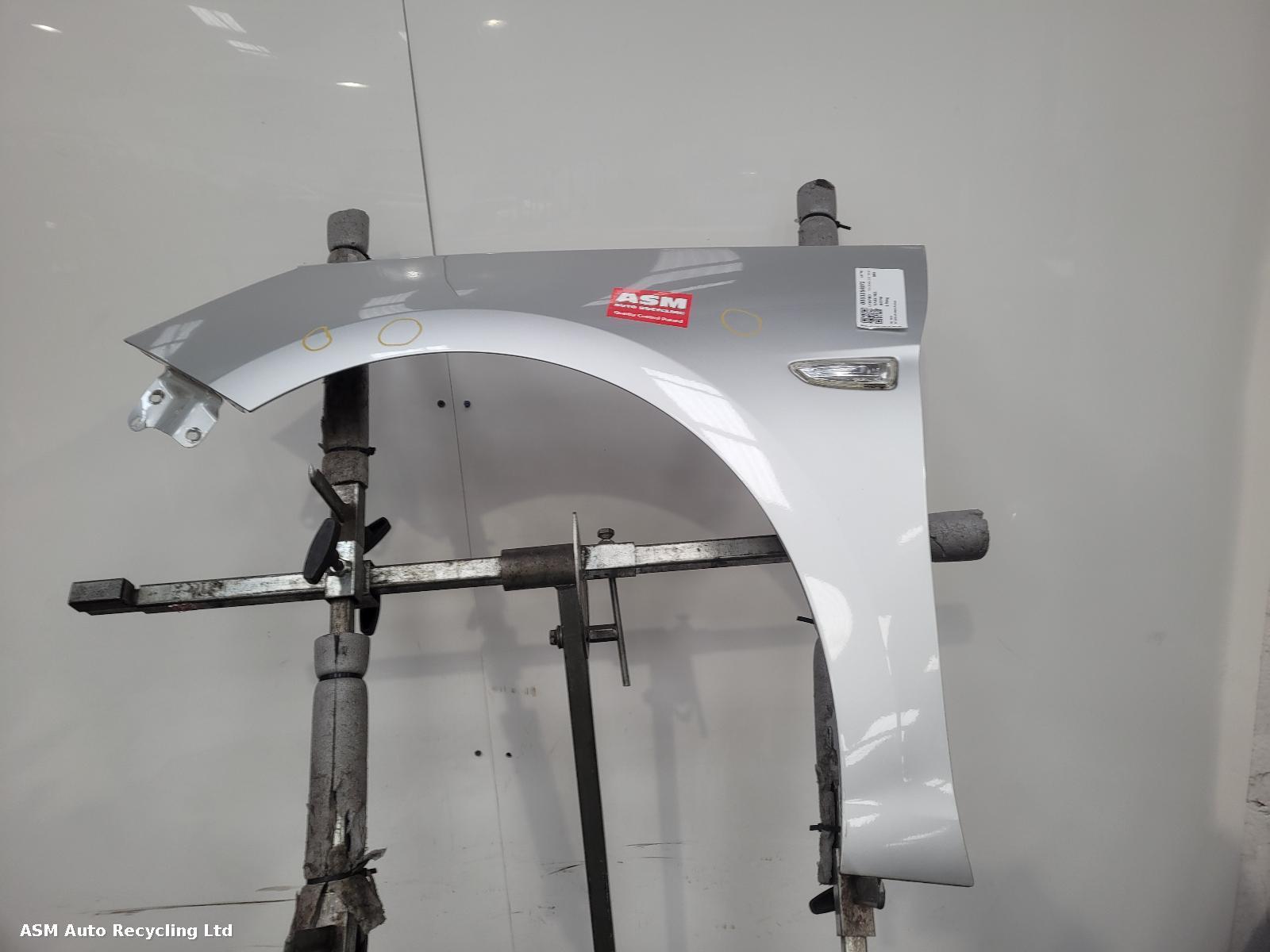View Auto part L Wing Vauxhall Astra 2016