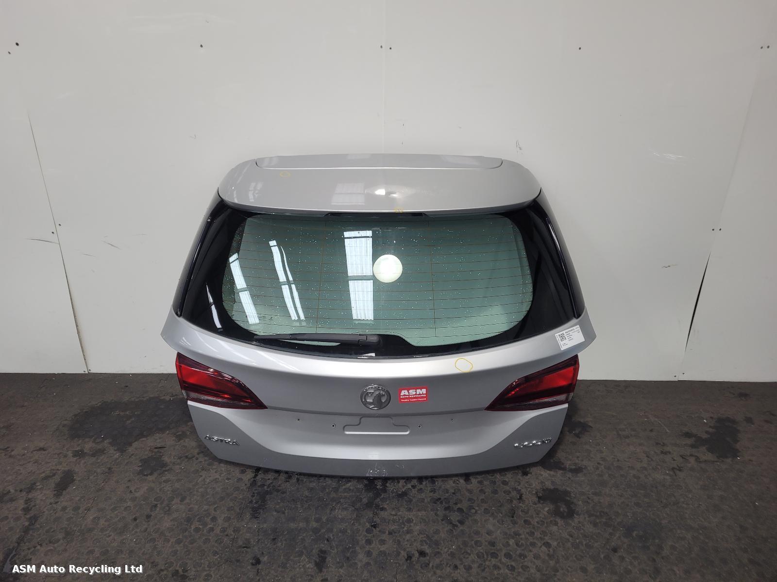 View Auto part Bootlid/Tailgate Vauxhall Astra 2016