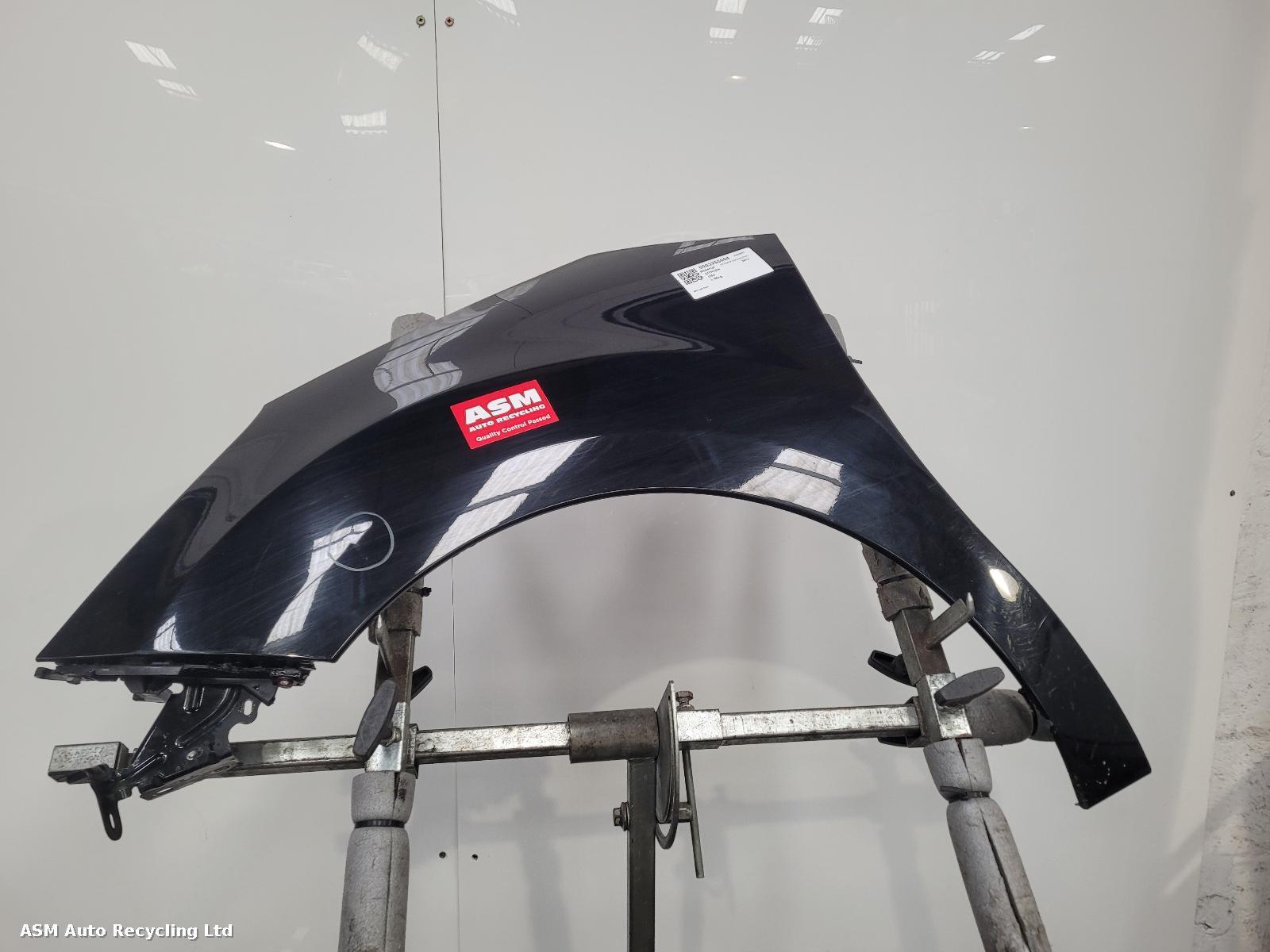 View Auto part L Wing Citroen Ds3 2014