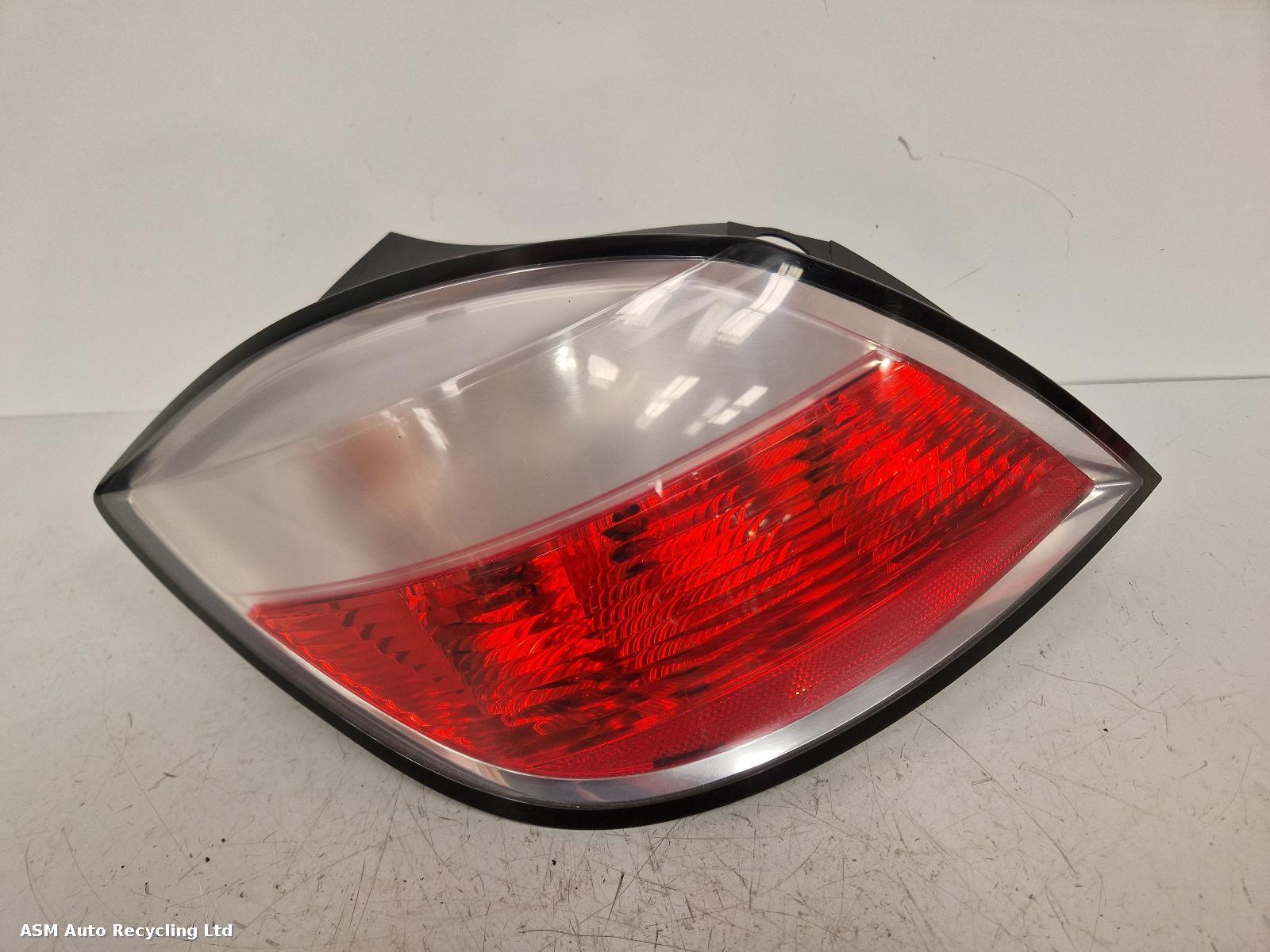 View Auto part L Taillight Vauxhall Astra 2010