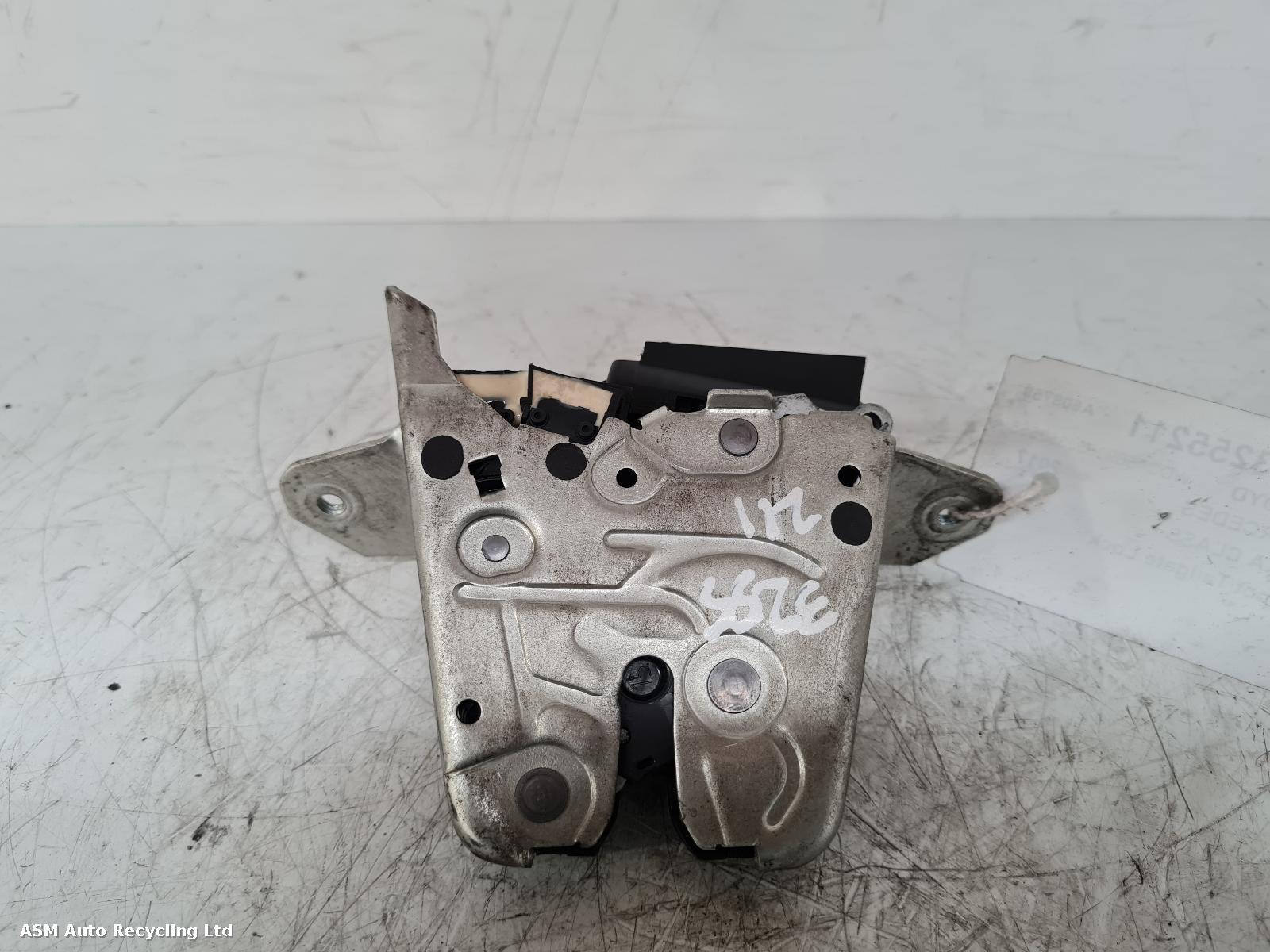 View Auto part Bootlid/Tailgate Lock Mercedes Gla Class 2017