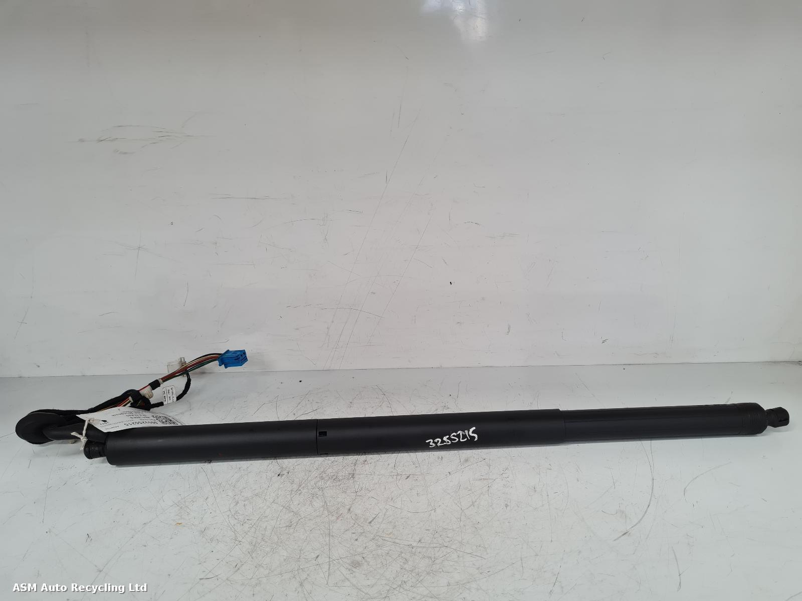 View Auto part Hatch Strut/Shock Mercedes Gla Class 2017