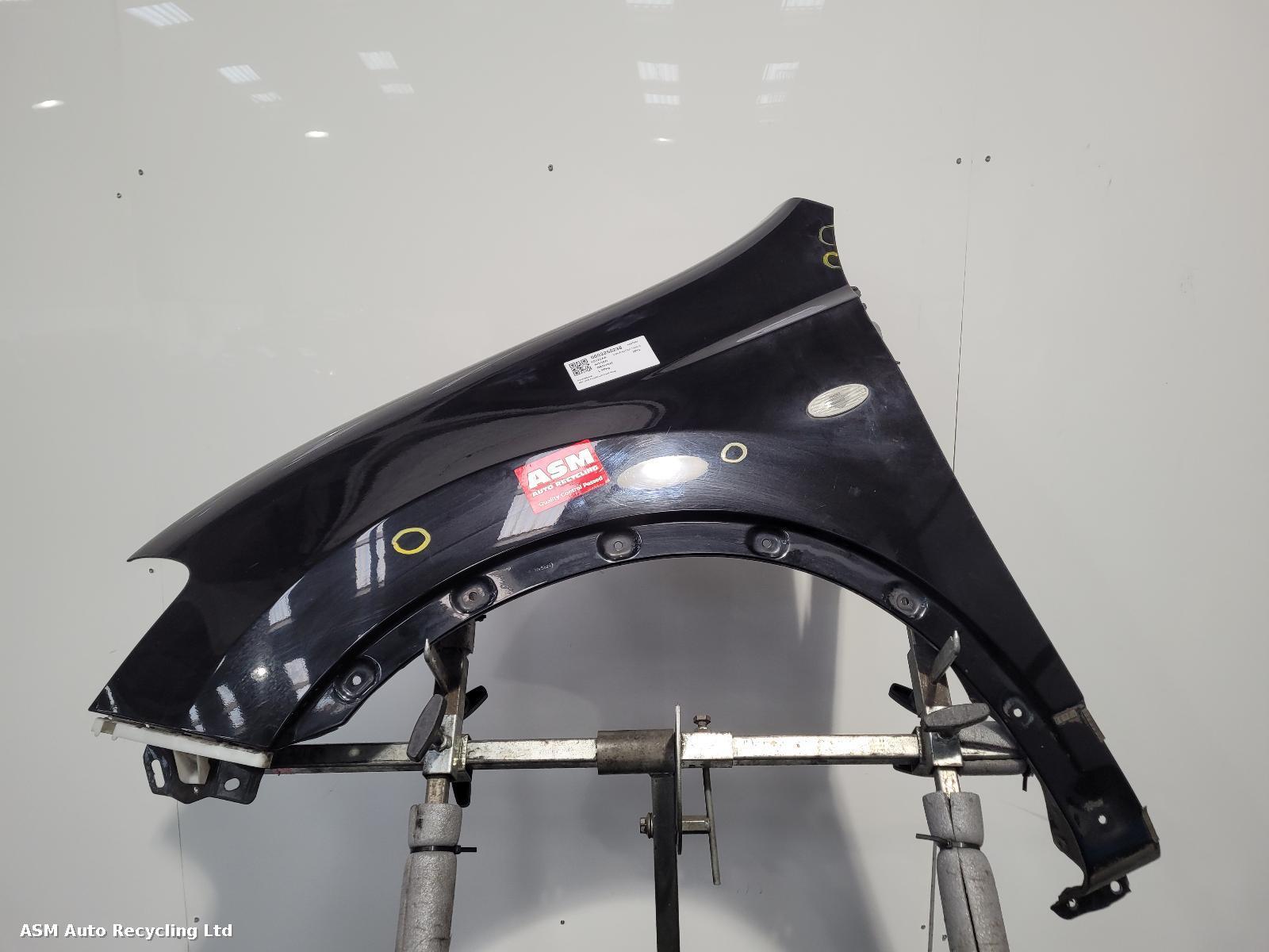 View Auto part L Wing Nissan Qashqai 2012