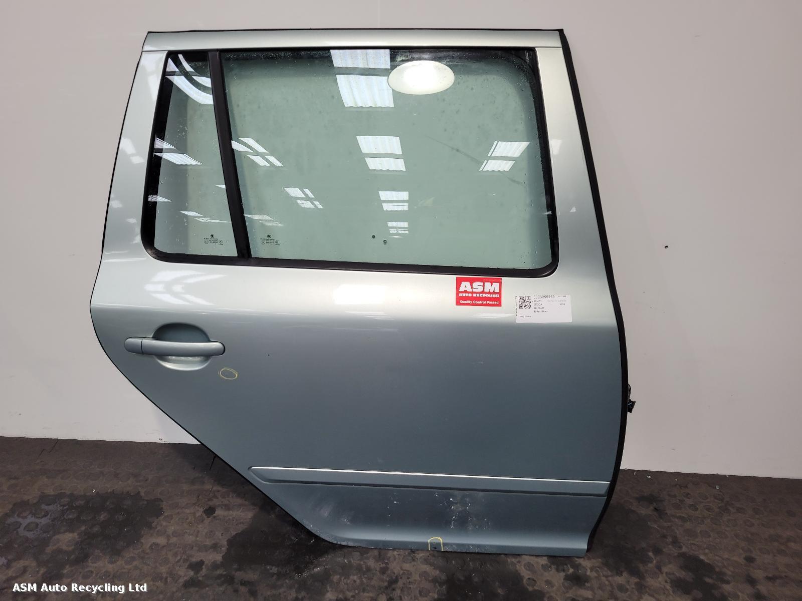 View Auto part R Rear Door Skoda Octavia 2009