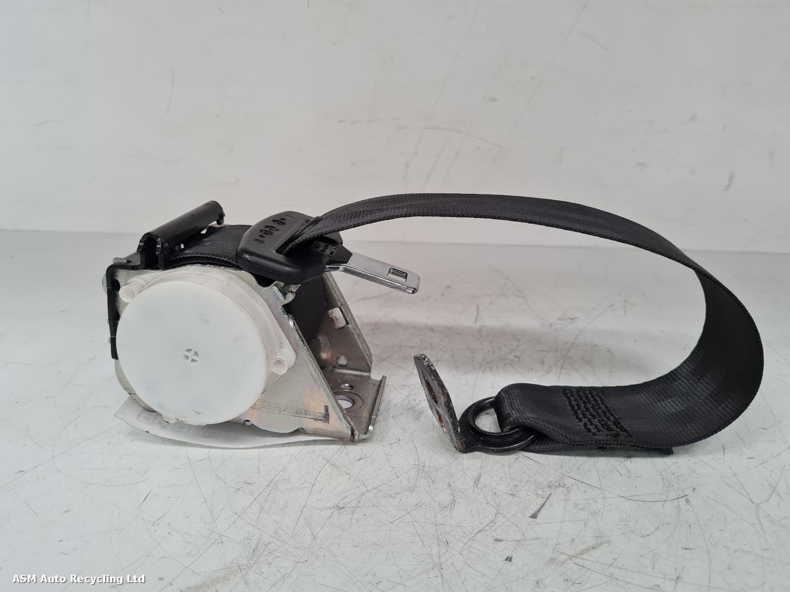View Auto part Seat Belt Ford Focus 2013