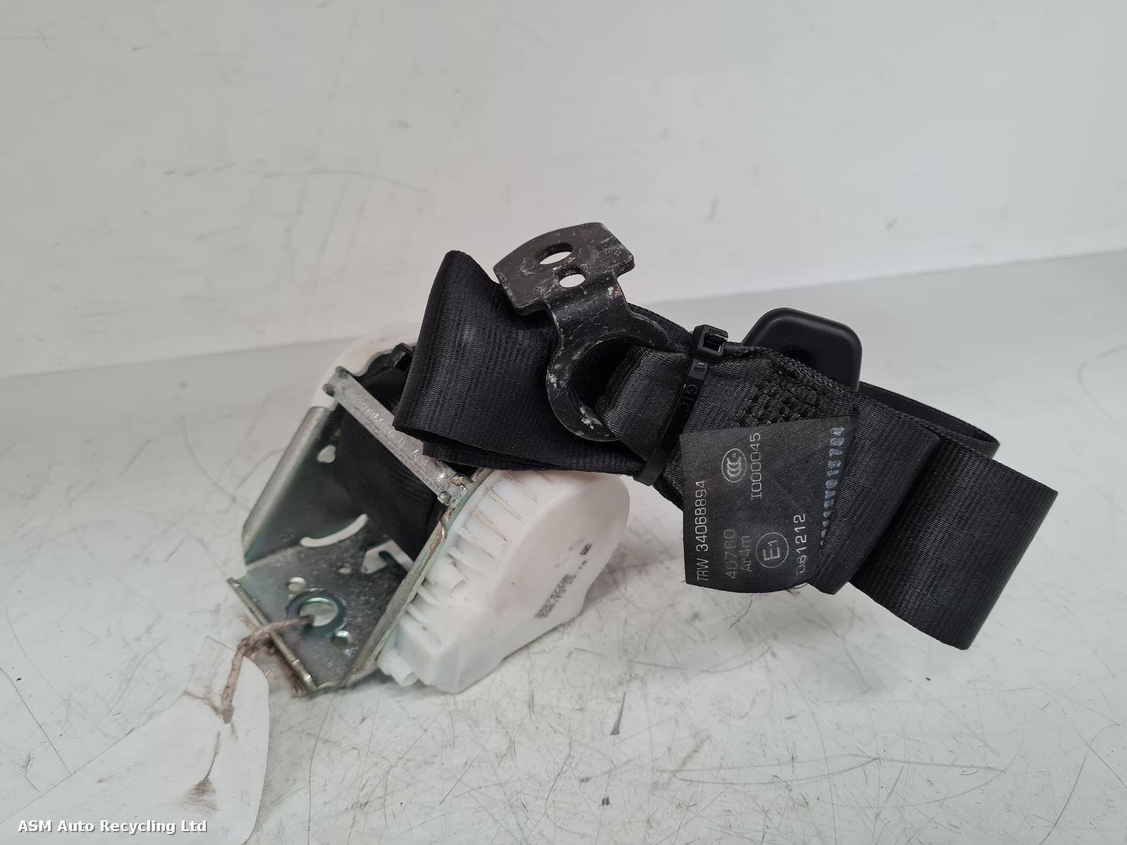 View Auto part Seat Belt Ford Focus 2013
