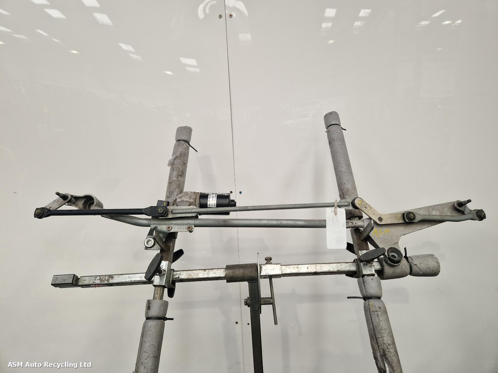 View Auto part Wiper Motor Front Mercedes A Class 2010