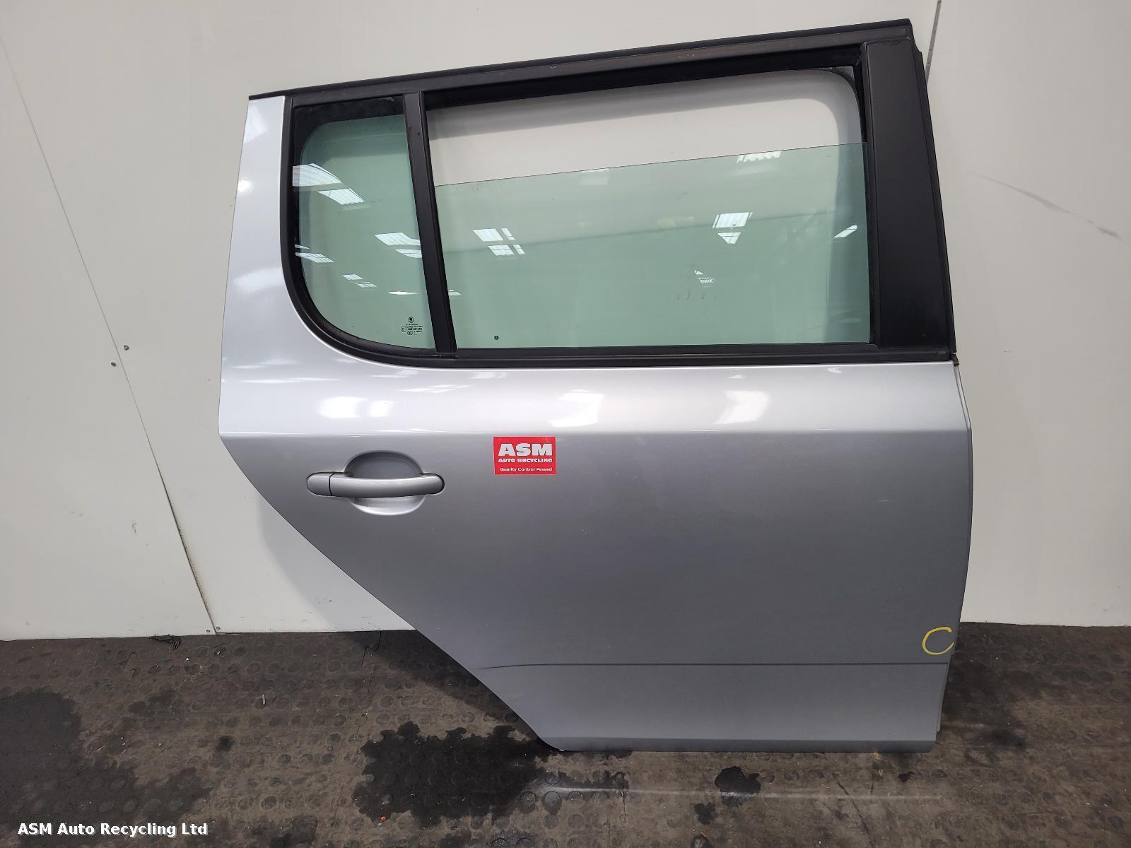 View Auto part R Rear Door Skoda Fabia 2012
