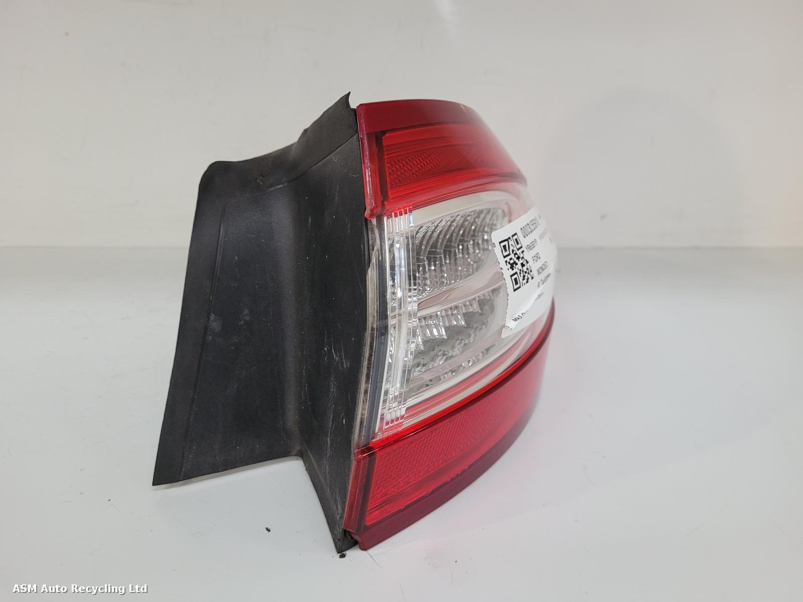 View Auto part R Taillight Ford Mondeo 2015