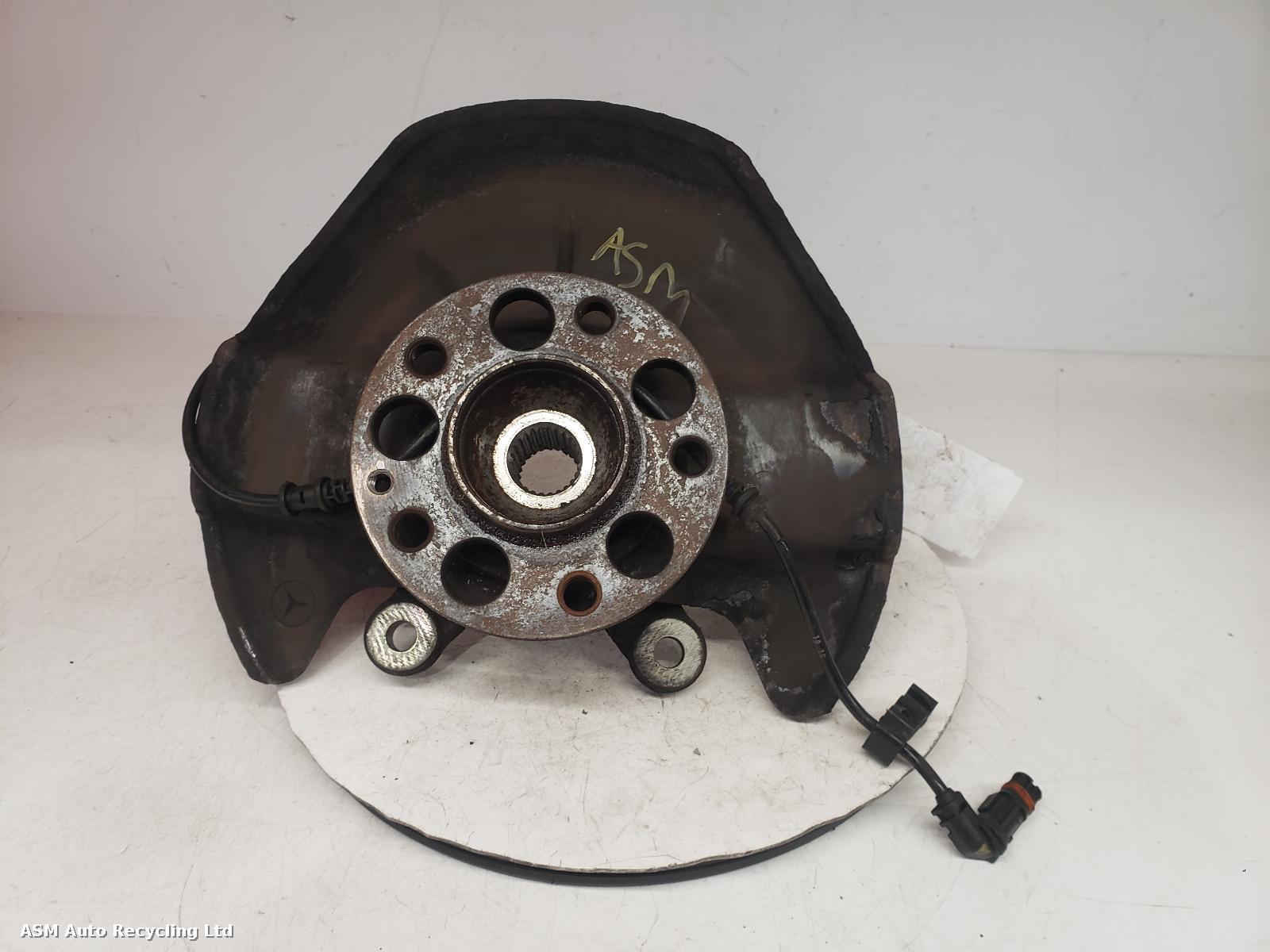 View Auto part RF Hub/Stub Axle Assembly Mercedes B Class 2010