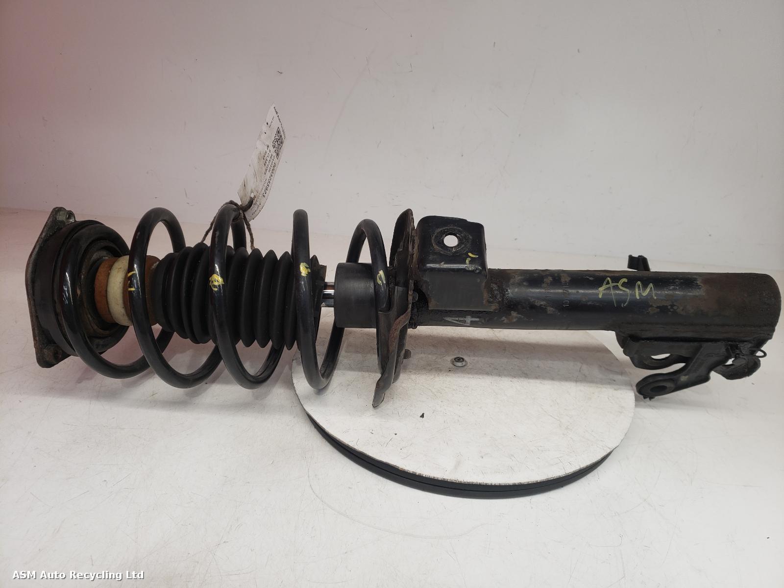 View Auto part RF Strut Mercedes B Class 2010