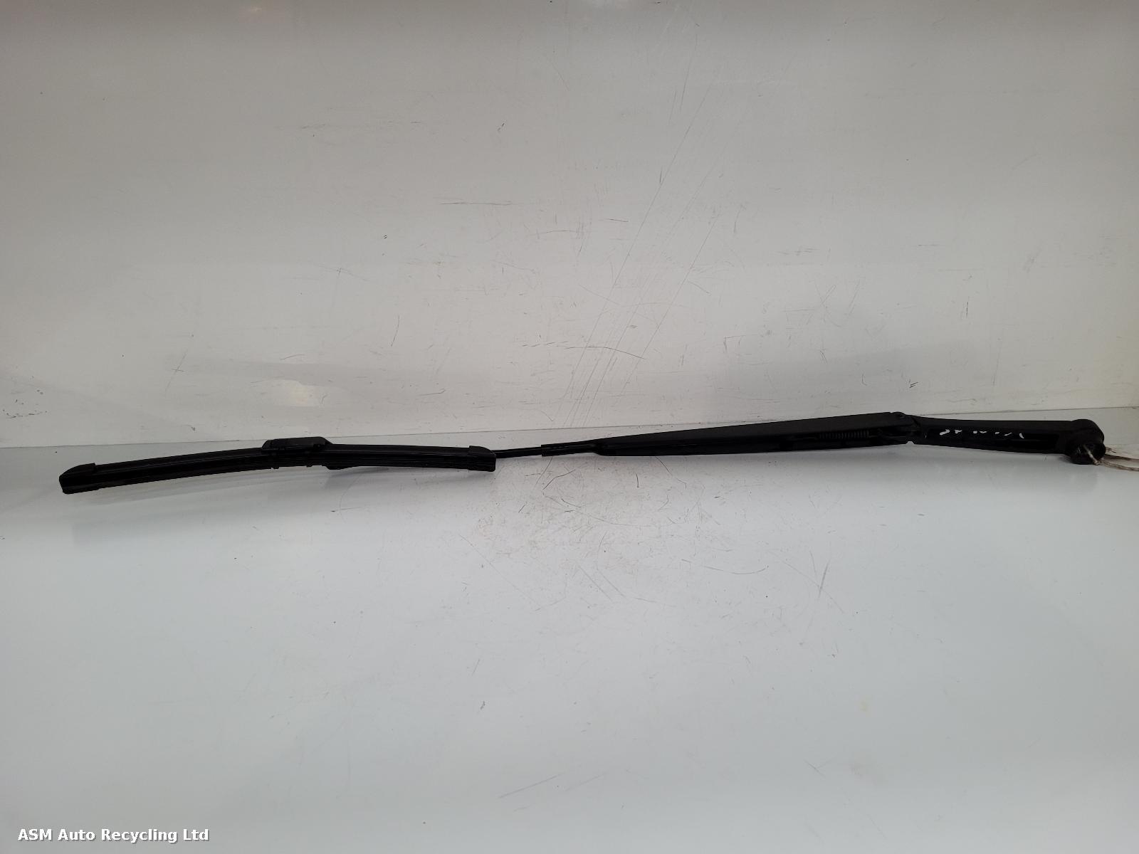 View Auto part Wiper Arm Hyundai Ix20 2012