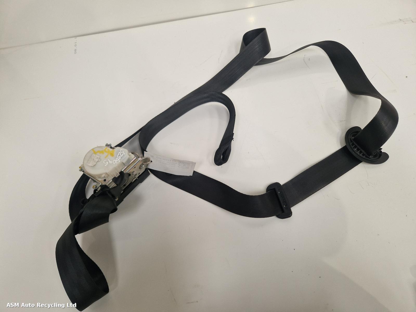 View Auto part Seat Belt Volkswagen Polo 2010