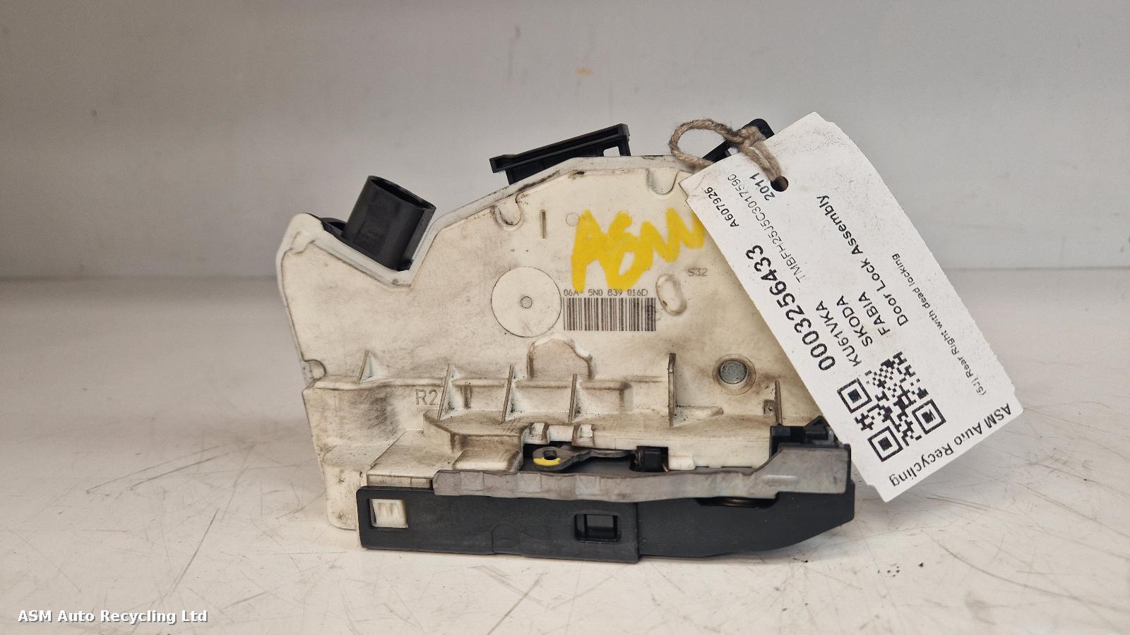 View Auto part Door Lock Assembly Skoda Fabia 2011