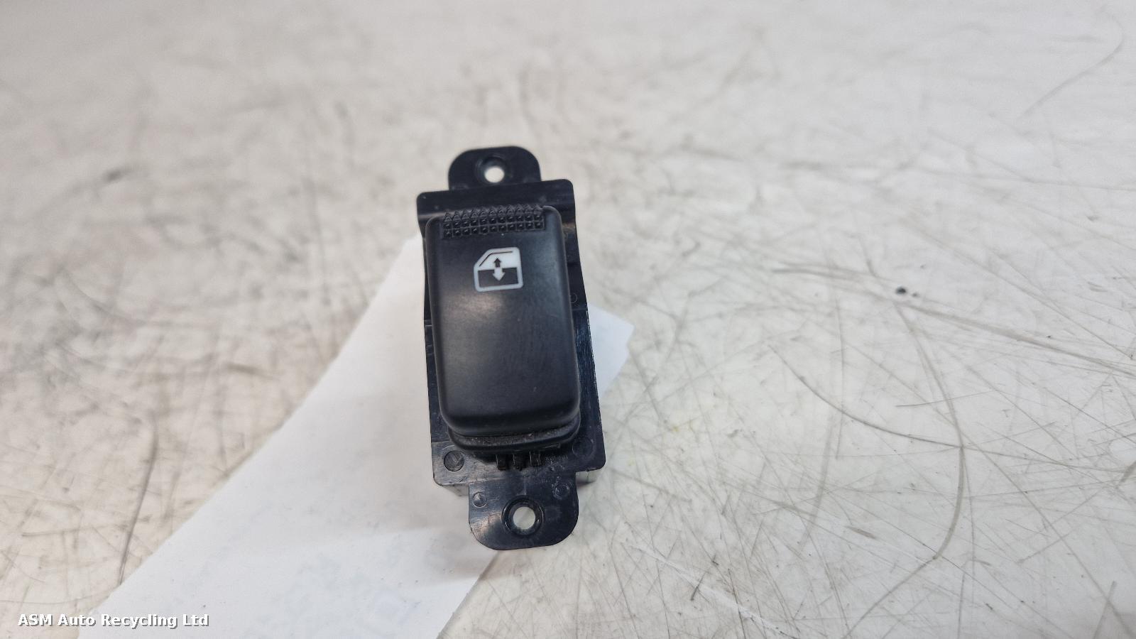 View Auto part Elect. Window Switch Hyundai I10 2013