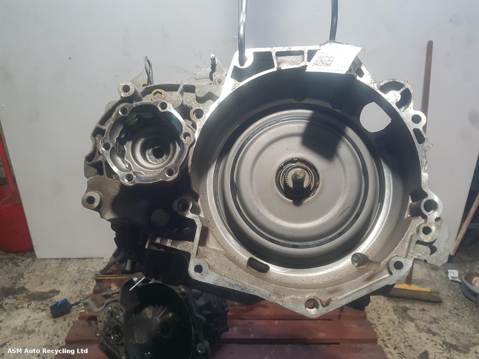 View Auto part Gearbox Volkswagen Golf 2018