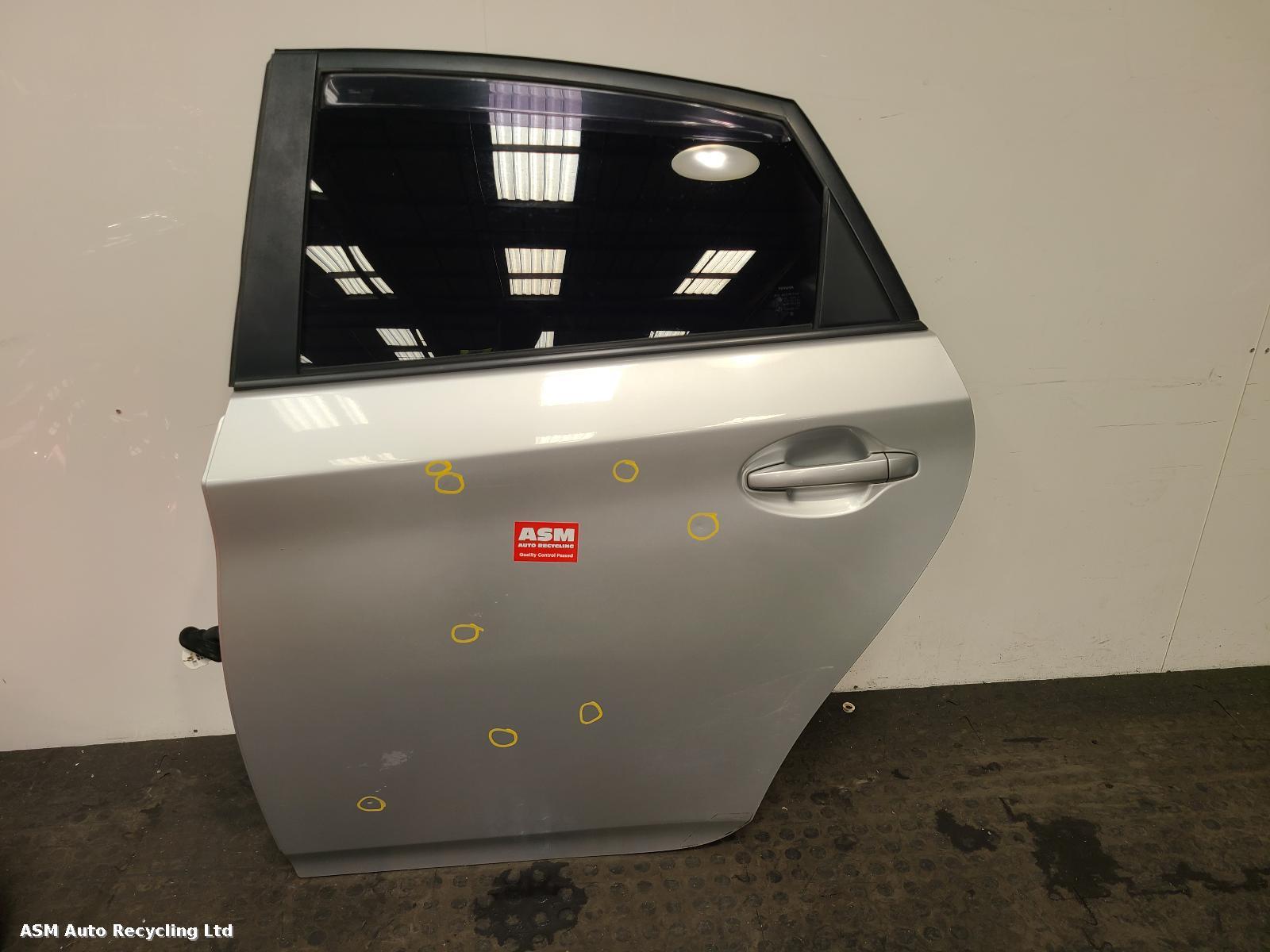 View Auto part L Rear Door Toyota Prius 2010