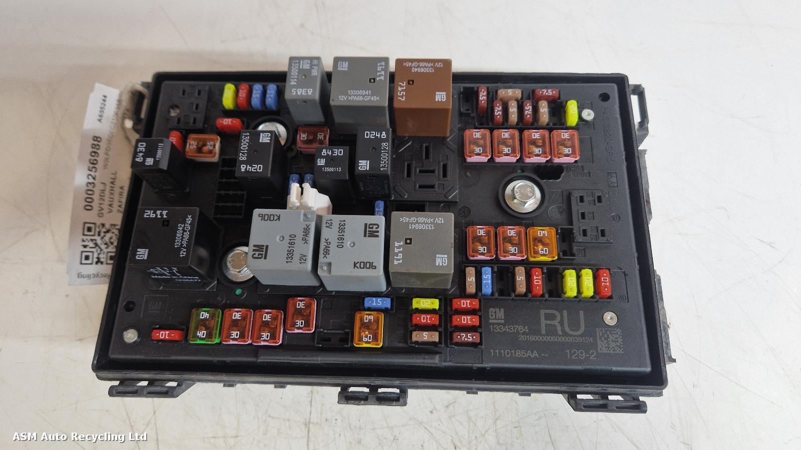 View Auto part Fuse Box Vauxhall Zafira 2012