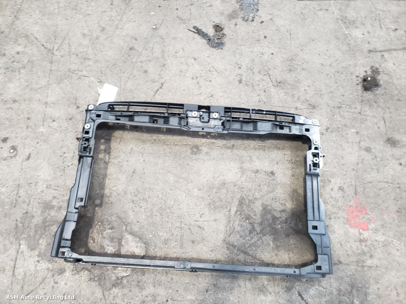 View Auto part Front Panel Volkswagen Golf 2018