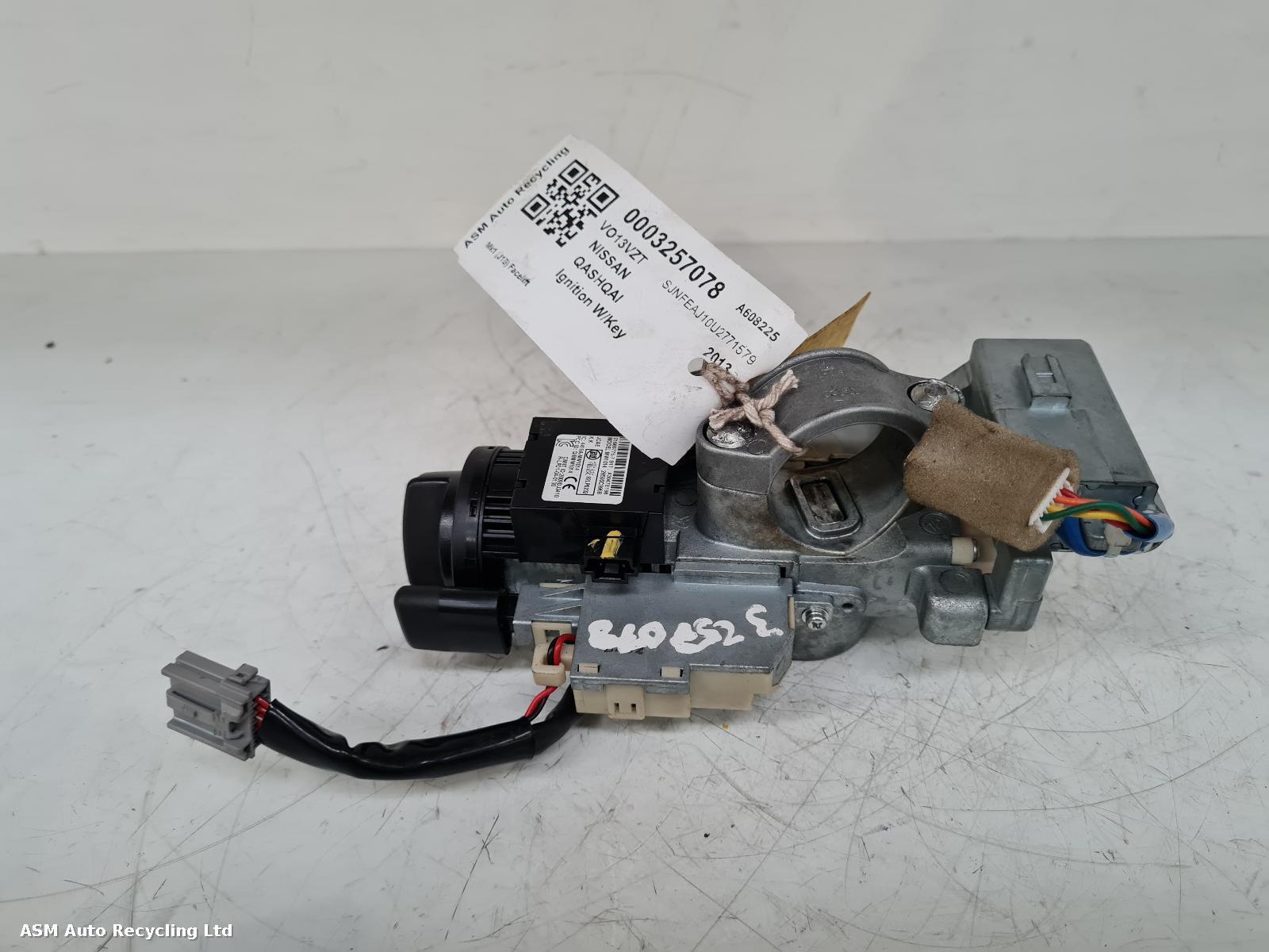 View Auto part Ignition W/Key Nissan Qashqai 2013