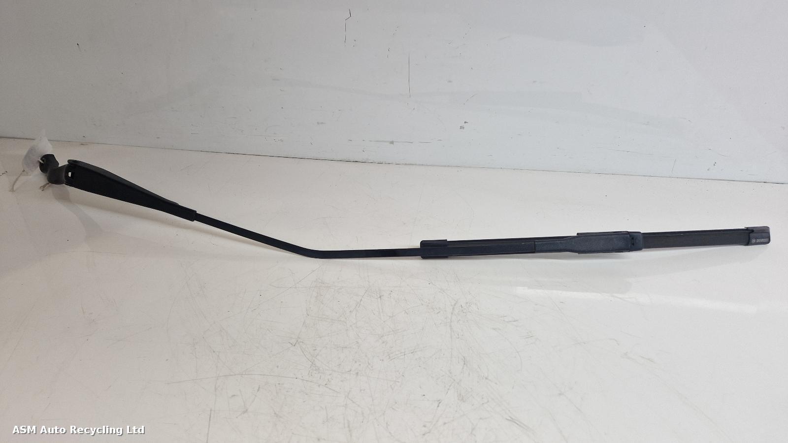 View Auto part Wiper Arm Vauxhall Corsa 2015