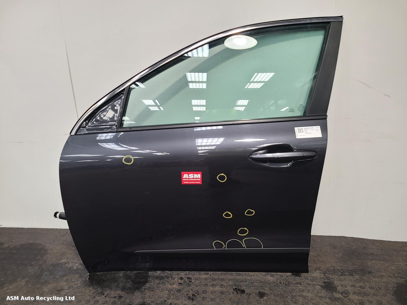 View Auto part L Front Door Kia Niro 2016