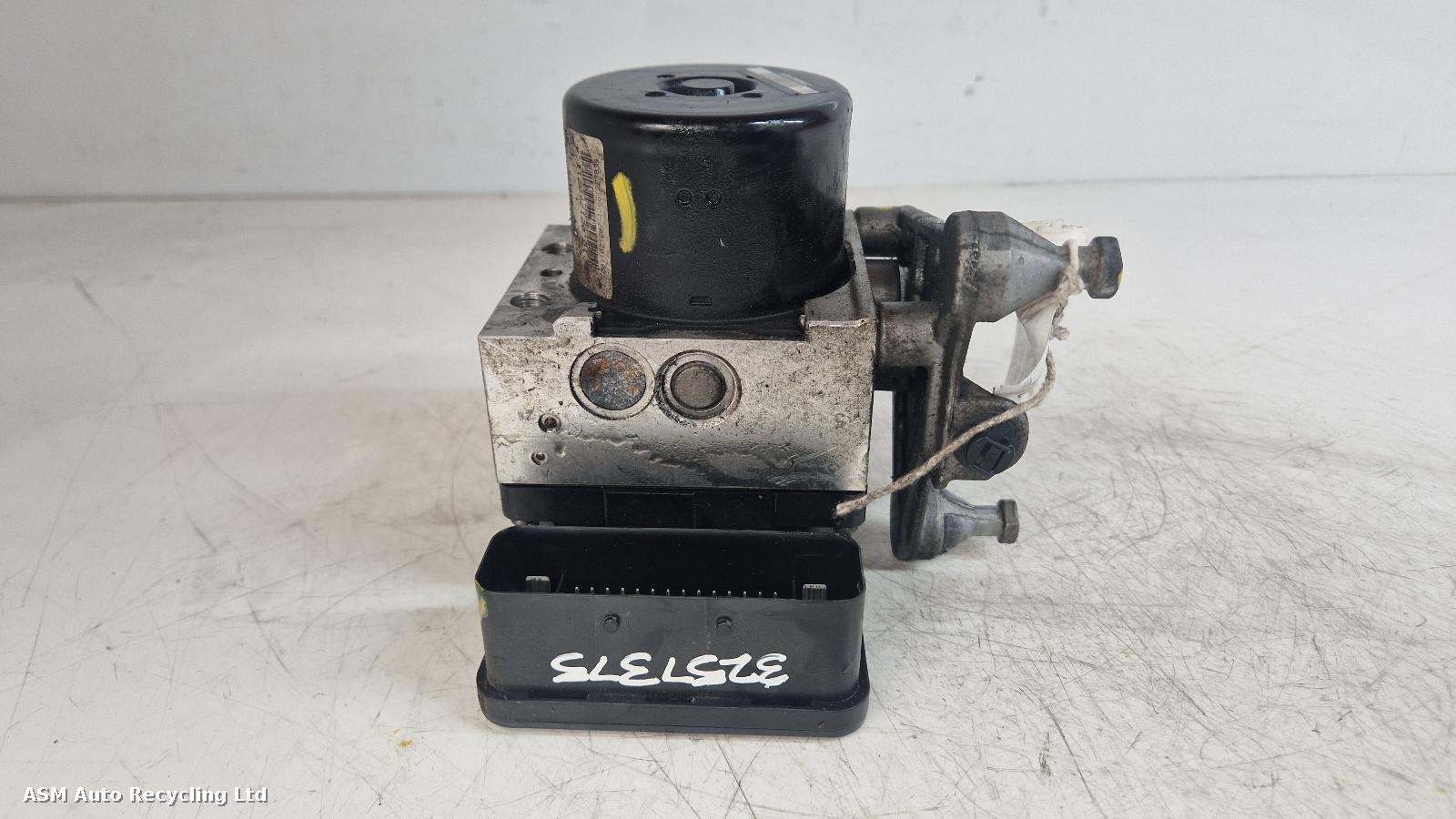 View Auto part ABS Pump/Modulator Mercedes C Class 2011