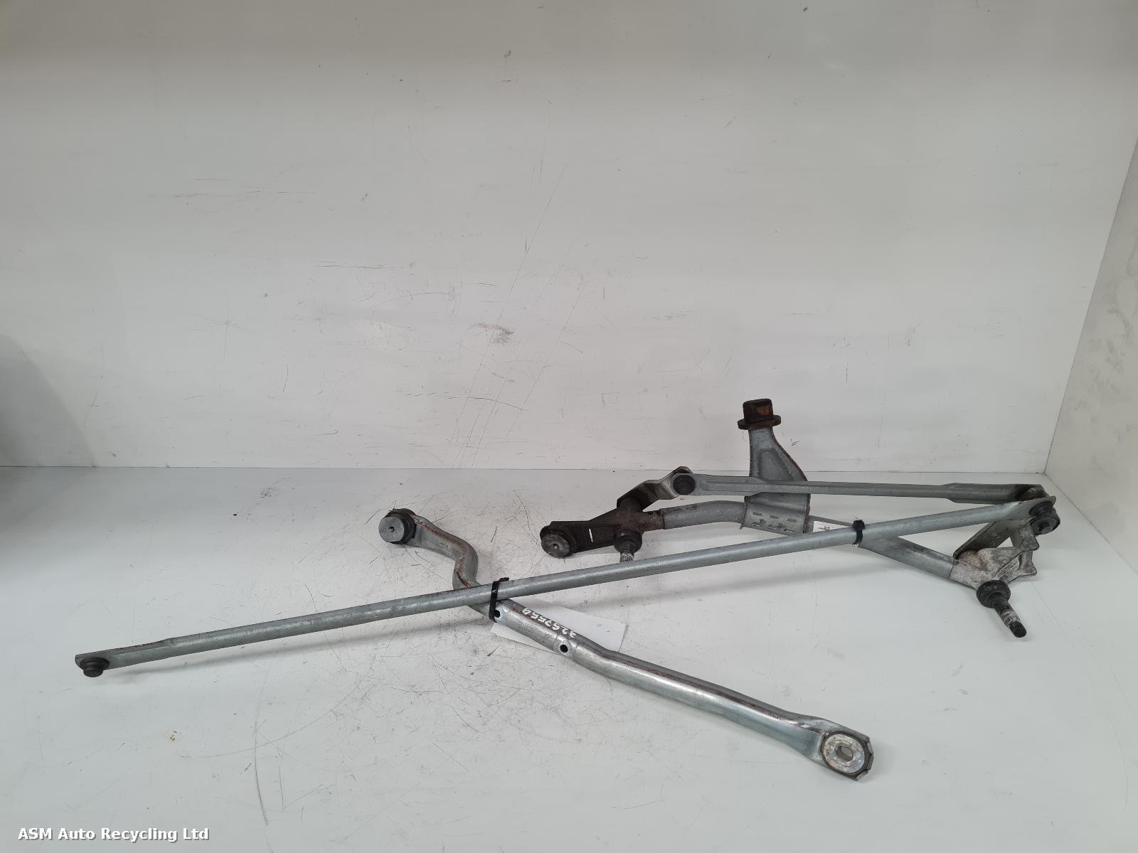 View Auto part Wiper Linkage Renault Clio 2016