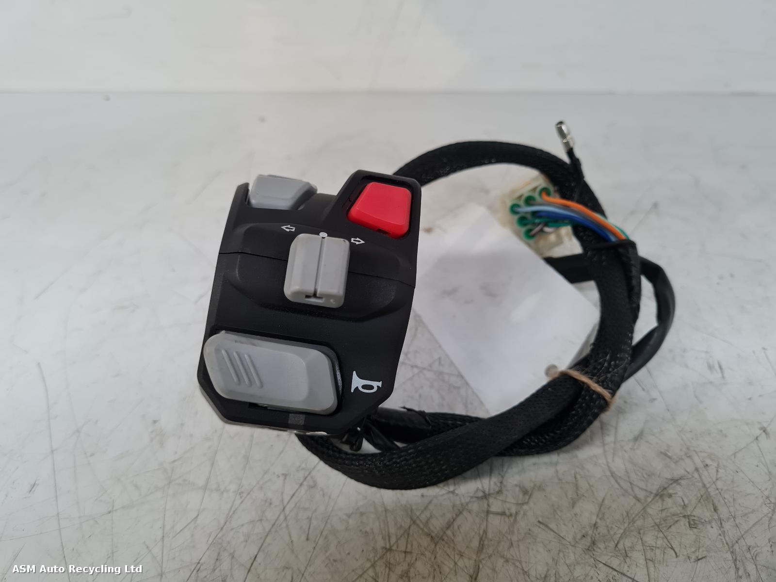 View Auto part LH Switch Gear Keeway V Cruise 125 2024