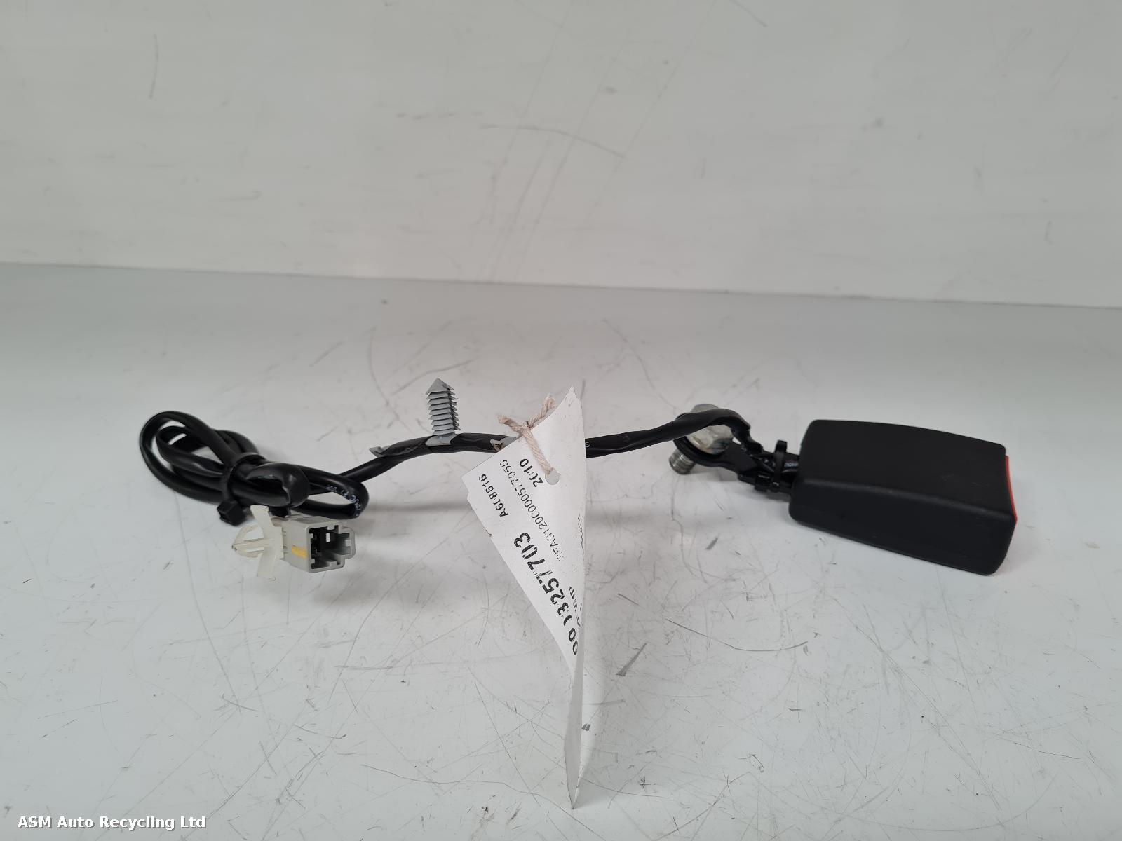 View Auto part Seat Belt Fiat 500 2010