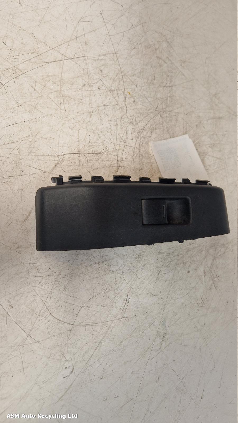 View Auto part Elect. Window Switch Honda Jazz 2009