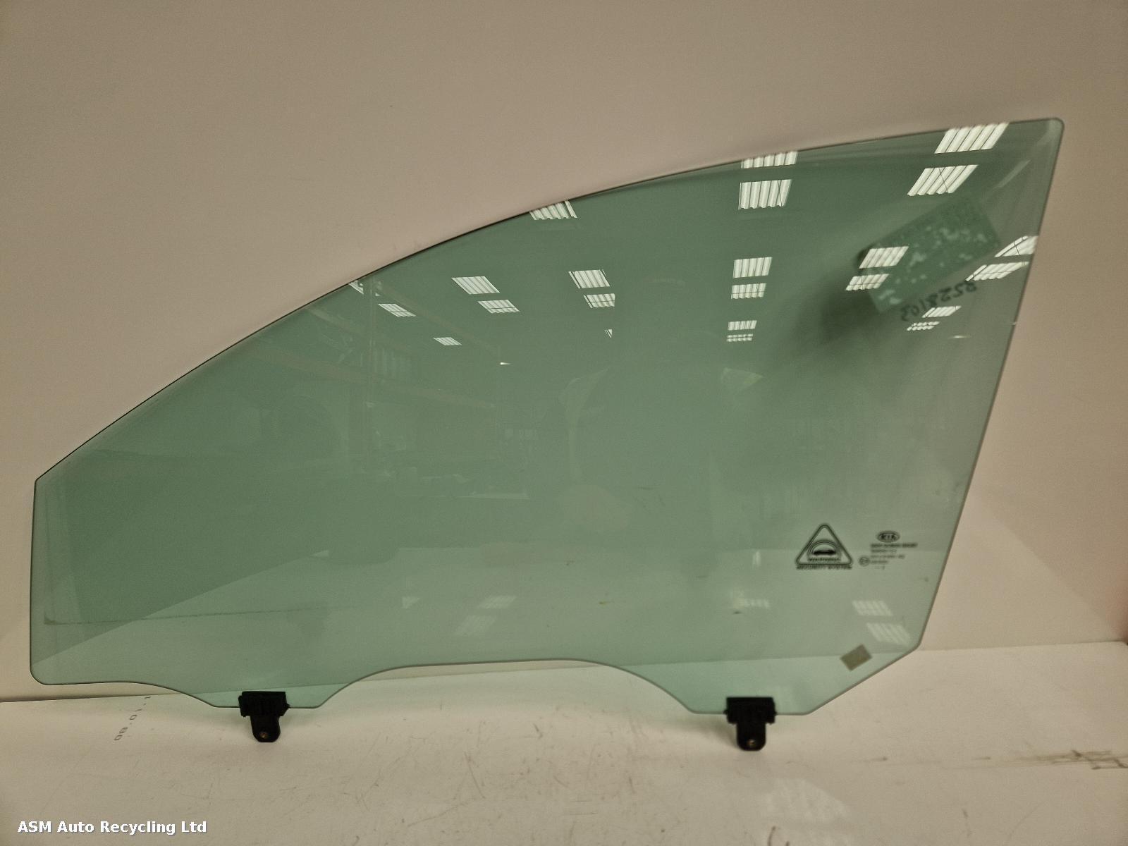 View Auto part LF Door Window Kia Sportage 2013