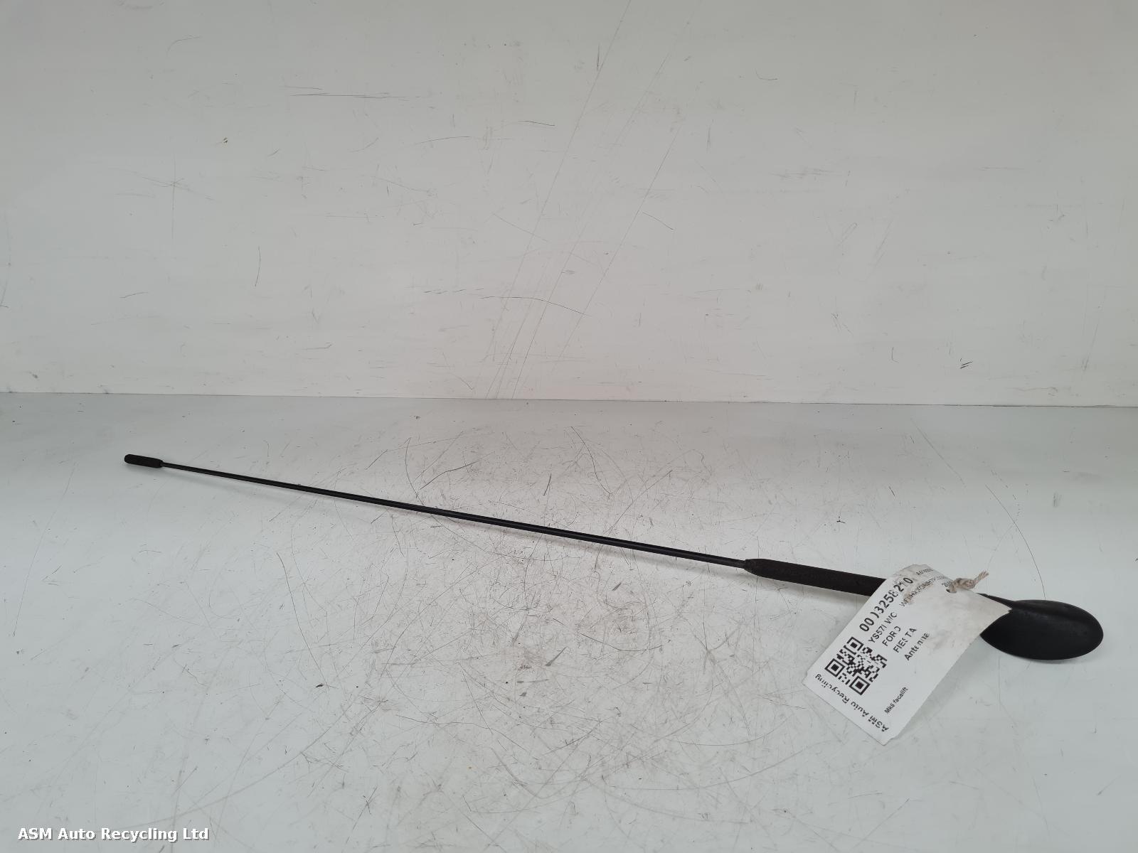 View Auto part Antenna Ford Fiesta 2008