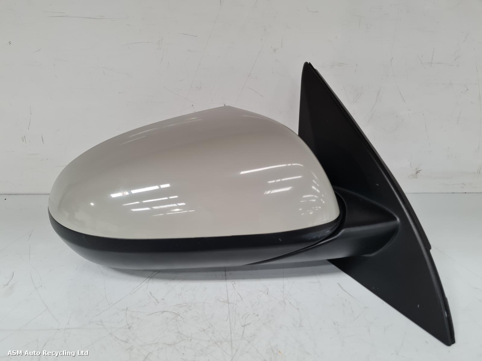 View Auto part R Door Mirror Kia Niro 2016