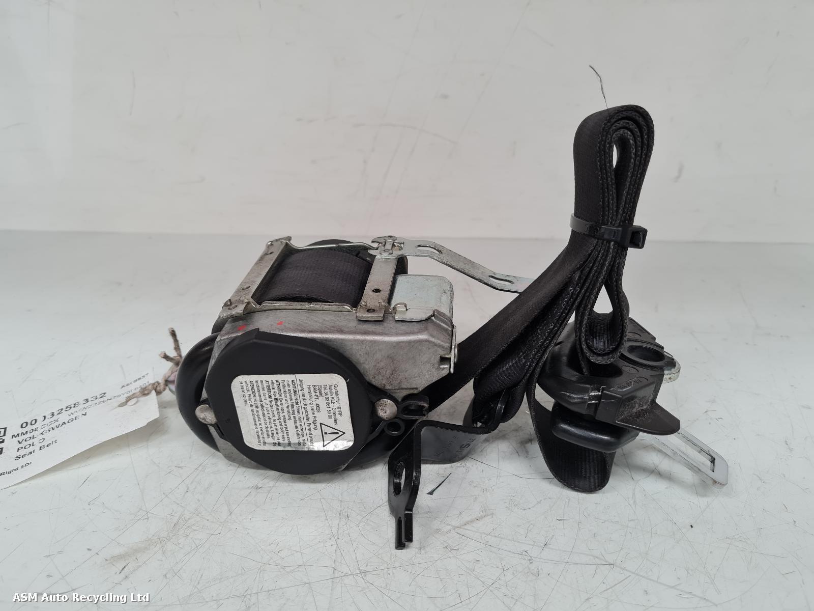 View Auto part Seat Belt Volkswagen Polo 2008