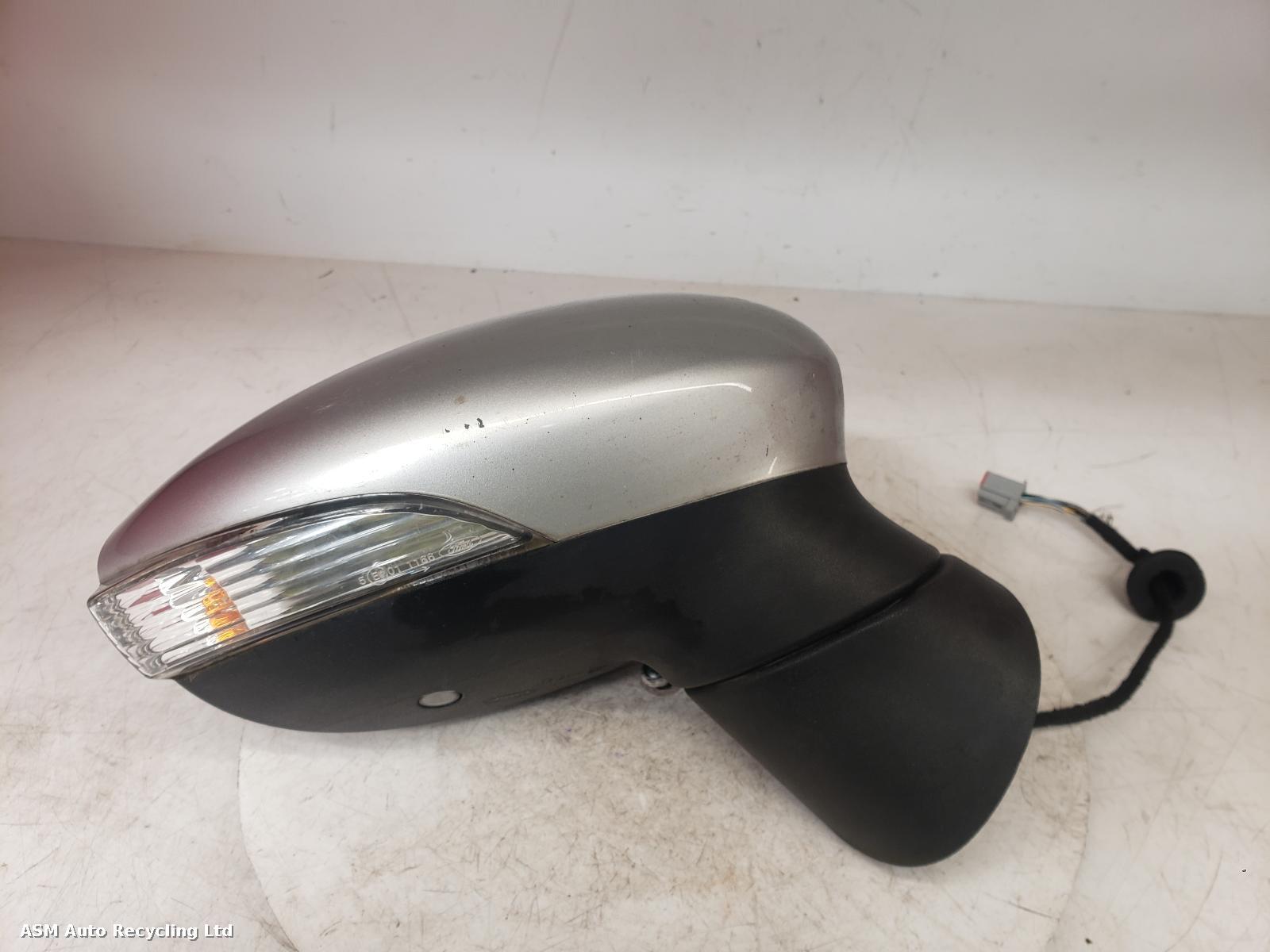 View Auto part R Door Mirror Ford Fiesta 2014