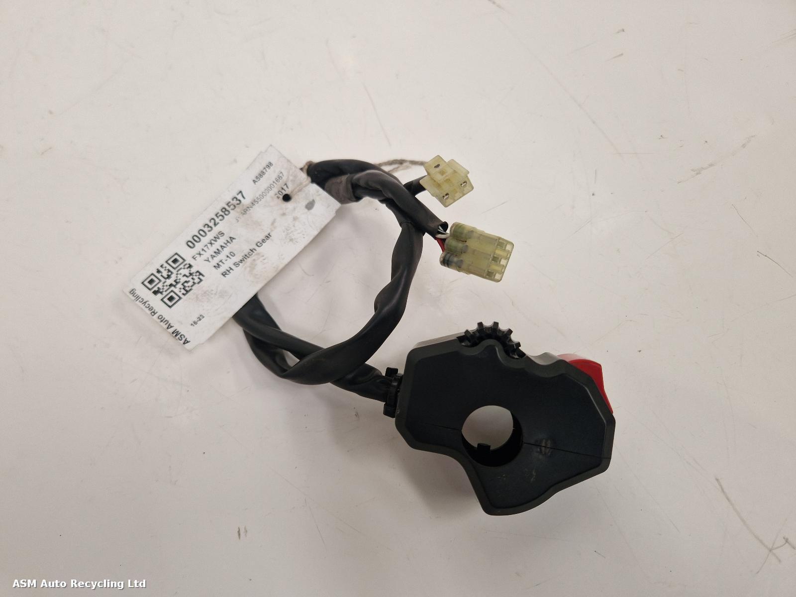 View Auto part RH Switch Gear Yamaha Mt-10 2017